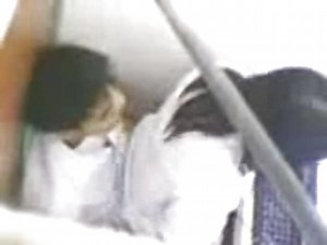 Pillada follando en el colegio