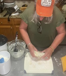 Cornmeal Biscuits- 2 ways. Both delicious. Perfect accompaniment to a bowl of soup!! #dogoodsharewithothers #biscuits #cornmealbiscuits | SugarRebel2