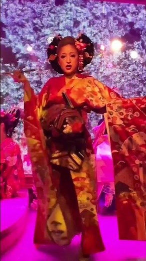 The popular Geisha Rina's Mesmerizing Dance Performance | Tantra Tokyo | Show Club
