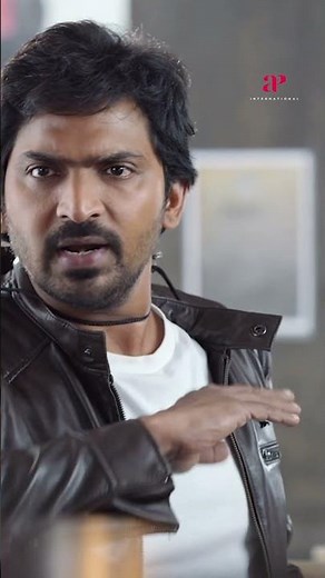 Watch full video👆Sixer Movie Scenes -#sixer #vaibhav #palaklalwani #sathish #radharavi#pugazh#shorts