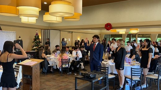 On December 17, 2023, the DBHS United Student Body held their annual Install / Extol. The 2023 USB was relieved of their duties and the 2024 USB took an oath of office. 25 new USB members join the group for the 2024 term. Congratulations 2023 on a job well done. 2024 USB, can’t wait to see all that you do for the campus in the coming year! #leadingwithpassion | Diamond Bar High dbhsorg | Facebook