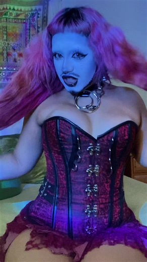 Faux Tropicana: The Art of Alternative Drag Makeup