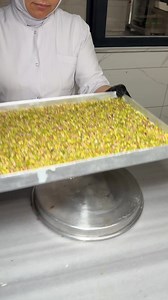 Baklava nasıl yapılır 🥰Kahramanmaraş’ta lezzetli tatlıları nerede yerim derseniz size @hacimehmetsanpremium derim 👏#tatlı #işbirliği #lezzet | Maraş'ın Tadı