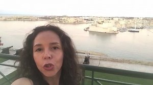 Bravo à tous ceux qui sur Facebook et Instagram (leila_ghandi) ont trouvé la bonne réponse !! 👏👏👍👍😘😘 | Leïla Ghandi