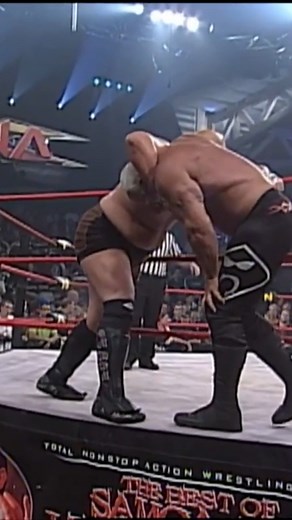 Scott Steiner shows Samoa Joe some pain! #tnawrestling #prowrestling #samoajoe #scottsteiner #wrestling #fbreels | TNA Wrestling