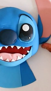 Check out this amazing Stich cake! 💙 | Koalipops