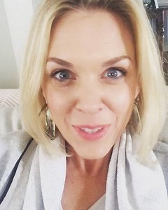 Happy #cincodemayo #dubsmash #goofingoffatwork #mastersofflip #kortneysfavoritethings | Kortney Wilson