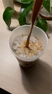 Take a sip! #coffeetime #coffeelover #coffeeshop #CoffeeAddict #coffeehouse #dailydose #fbreels #fbreelsvideo #fbreels23 #fbreelsfypシ゚viral #fbshorts #fbpostviral | Daily Dose