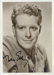 Nelson Eddy - De Camptown Races lyrics