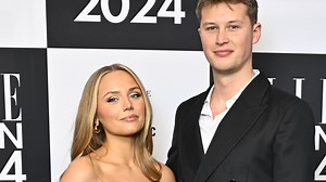 Hedda Stiernstedt om sin nakenklänning: ”Jag fryser”