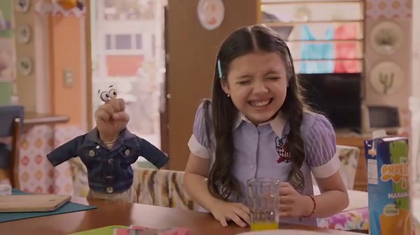 5.6K views · 83 reactions | Zacarías y Yadira preparan el plan para que ‘El Compayito’ regresara a la fama y todos empiezan a soñar qué harán cuando vuelvan a tener dinero 勞螺 | Distrito Comedia | Facebook