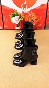 78K views · 530 reactions | ❤️. Giày thời trang cao gót xinh #thoitrang #thoitrangnu #thoitrangnuxinh #thoitrangnudep #thoitrangnuhottrend #cachphoidoxinh #cachphoidodep #cachphoidonu #quanaonu #quanaonuxinh #quanaonudep #quanaonuquangchau #aonudep #quannudep #facebookreels #lamdep #xuhuong #hottrend | Vẻ Đẹp Người Phụ Nữ Việt | Facebook