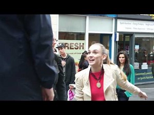 Epic religious battle in Glasgow Buchanan Street!