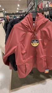 🧥 Stay warm this season with Columbia jackets at Dick's Sporting Goods! ❄️ From outdoor adventures to everyday wear, Columbia has you covered with stylish and durable jackets. Visit Dick’s Sporting Goods at Prien Lake Mall to find your perfect fit! #DicksSportingGoods #ShopPrienLakeMall #ColumbiaJackets #WinterStyle #StayWarm | Prien Lake Mall