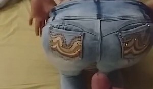 Mi Tia Me Pone Bien Caliente