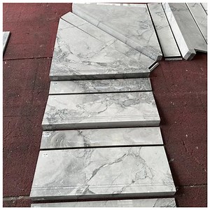 [Hot Item] Luxury Super White Quartzite Stair Step Tiles for Villas