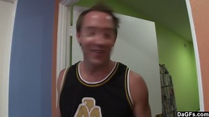Follándose a mi novia para la cámara