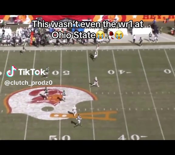 How was he wr2 the wr1 was a freshman bro😭😭🥀🥀#blowthisup #fyp #jesuslovesyou #viral #wr2