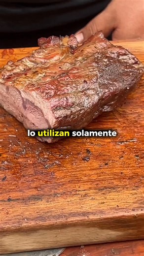 #SabíasQue 🐂✨ El ganado Charolais, originario de Francia, es conocido por su color blanco cremoso y su gran tamaño: los toros adultos pueden llegar a pesar más de 1.000 kilos. #CarneAsada #charolais #ProfeNelson #community | Profe Nelson