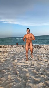 @BigBumbum11 Wow can I breed that big ass?