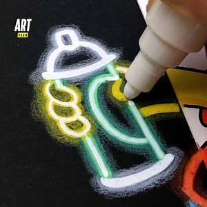 Bart Simpson with neon effect ! 😍⚡️✏️ #howtodraw #drawingidea #drawing #sketching #drawingtechnique #neondrawing #glow #gloweffect | Art Room