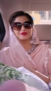 Simply beautiful! The first sparks between Prem (Salman Khan) and Maithili (Sonam Kapoor) in 'Prem Ratan Dhan Payo'. #PremRatanDhanPayo #SalmanKhan #SonamKapoor #PremMaithili #BollywoodLove #ReliveRajshri | Rajshri