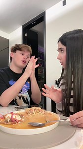 Amigo, me enamoré de una chica – Sofia Vela