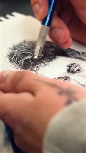 89K views · 3.7K reactions | I drew a random dude emotional | Rodrigues Fan | Facebook