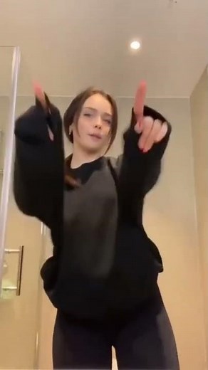 💋 Unexpected Ending 😘🩲🌮 WOW 🔥 Hot TikTok Bust Girl DownBlouse 🔥