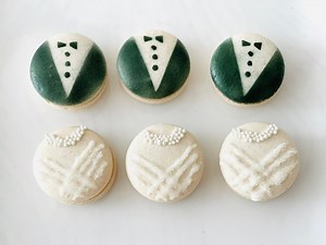 Bride & Groom Macarons - Etsy