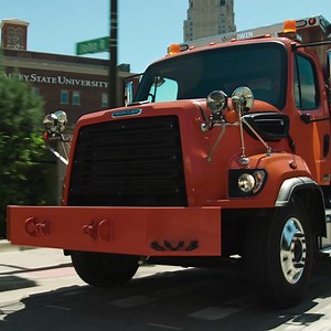 The #108SD Plus is built for long workdays with a steel-reinforced, lightweight aluminum cab for maximum durability. #WorkSmart | Freightliner Trucks