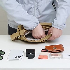 2.9K views · 15 comments |  Túi vải nữ dáng đơn giản – càng tối giản, càng tinh tế. Thiết kế nhẹ nhàng, chất vải dày dặn – tiện lợi cho nàng mang theo mỗi ngày. | Pytago | Facebook