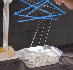 Kipas DIY dari ulat - mereka menciptakan sutra! 🐛 | Kerajinan 5-Menit Suka-Suka