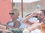 New couple Sofia Richie & Scott Disick heat up on the beach | Daily Mail Online