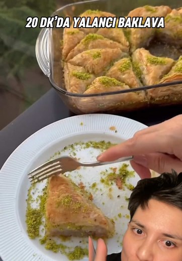 Milföyden Kolay Baklava Tarifi — 20 Dakikada Soğuk Baklava