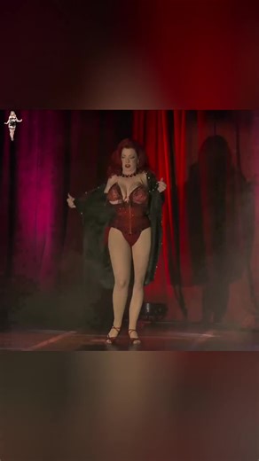 Burlesque Student soloist Performs Together. #burlesque #dance #student #perform #fyp