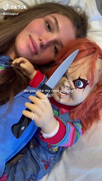 Exploring the New Chucky Doll: Unboxing and Review
