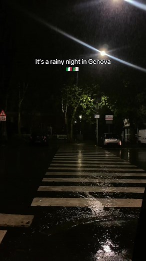 Lanterna di Genova at Night: Rainy Evening Sights