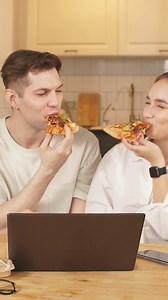 193 reactions · 22 shares | Same pyszności w Lewiatanie! 朗 Wybieracie pizzę, owocowe smoothie czy słone przekąski?  Aktualne okazje znajdziecie w aplikacji mobilnej Mój Lewiatan. Oferta obowiązuje do 9.10.2024 r. lub do wyczerpania zapasów i obowiązuje w wybranych sklepach. Więcej na: www.lewiatan.pl | Polska Sieć Handlowa Lewiatan | Facebook