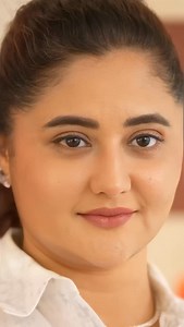 Stunning 😍 #Rashami #RashamiDesai #Rashamians #reels #reelkarofeelkaro | D Christina