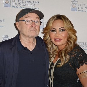 'Je hebt me op de ergste manier bedrogen!' Phil Collins, 69, was diep getroffen toen hij de waarheid ontdekte over zijn partner Orianne Ceveyna na een zakenreis naar Las Vegas. Beiden hadden een gecompliceerde relatie gehad, maar na haar laatste actie wil de zanger haar zijn huis uit hebben, waarop Cevey met een brutaal antwoord reageerde. | Iconen
