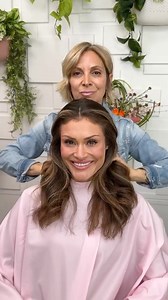 Trims help maintain length and get rid of those unwanted split ends… and is the trick to healthy, shiny, and long hair! #beautybrave #trims #hairdusting #healthyhair | Calista by Maria McCool