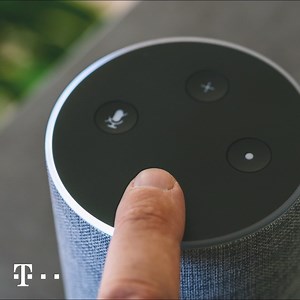 Do you want to shop freehand while doing several things? Find out more about voice assistants at the #DIGITALTRANSFORMATION Retail event. Register here! http://t.de/DgiVrYA3 Hubraum | Deutsche Telekom Business Europe