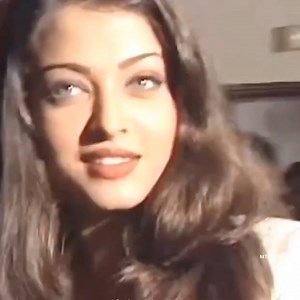 1.3M views · 42K reactions | Beauty QUEEN 梁 | Music that can listen to your heart | Facebook