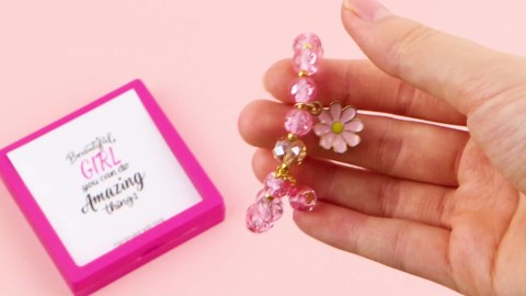Gifts for Teen Girl, 13-18 Years Old, Inspirational & Empower, Birthday Teenager Gift Ideas, Christmas Tween Girl Gift Box, Cute Stuff Cool Thing Pink Set, Unique Gifts for 12 14 15 16 17th