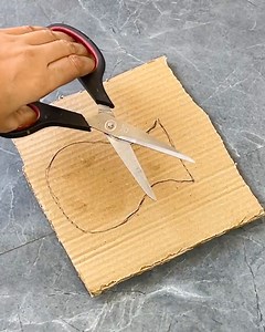 Simple Wall Decor usimng wool #crafts #diy #wool #fun | Craft Engineer