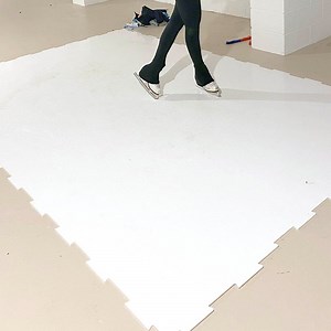 [Hot Item] 100% UHMWPE Synthetic Ice for Skating Artificial Ice Sheets Polyglide Synthetic Ice Rink