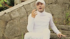 64K views · 695 reactions | Recordando a a los viejos tiempos cuándo Chacal y Yakarta cantaban juntos aquí le dejo un vídeo qué rompió el record de su carrera musical . Chacal y Yakarta:"Dueño De Tu Cama" Chacal & Yakarta Chacalizacion Global Yakarta EL CUBANITO | EL CUBANITO | Facebook