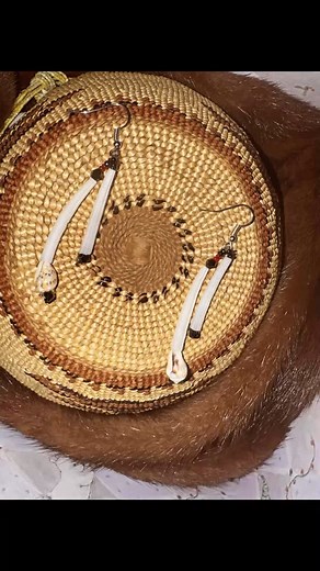 ♥ #nativeamerican #jewelry #native #nativeamericanearrings #love | Leena Jolena