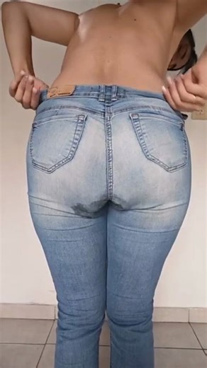 Naughty scatbabe Amy destroys her tight jeans with big diarrhea 😮😬😋🤪🤎😈💩 wtf so seXXy & nasty